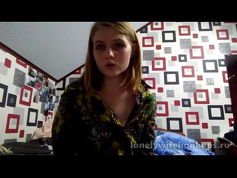❤️ O le tamaititi aoga lanu enaena mai Rusia e fiafia i titi tetele. ❌ Rusia porn