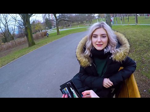 ❤️ E folo le ma'a vevela a se tagata ese mo se tupe - fa'afefe i le paka na saunia e Eva Elfie ❌ Rusia porn